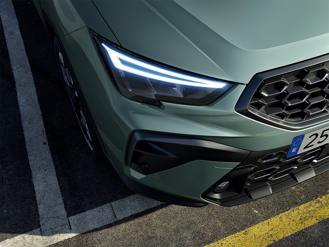 birds eye close up view of the new Arona headlamps with full led lights